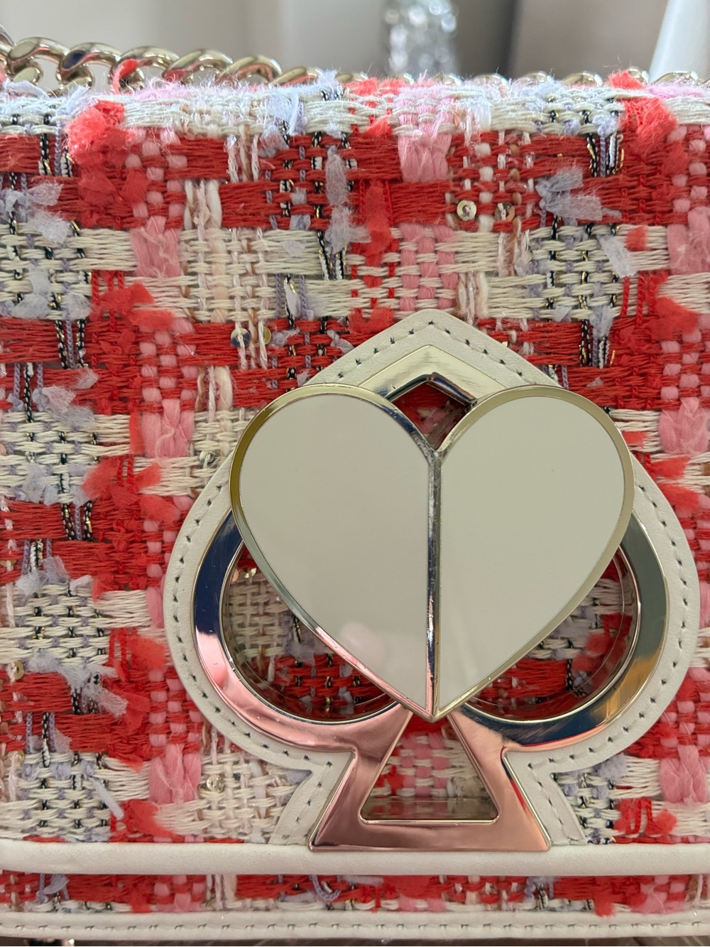 NEW, GORGEOUS KATE SPADE BAG! The heart turns to open! ♠️♠️ - Picture 7 of 14